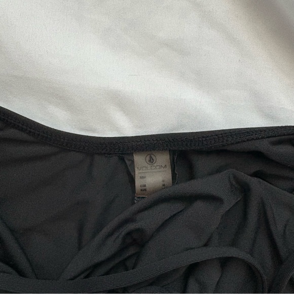 Volcom Black Women's One Piece Swimsuit - Picture 4 of 4